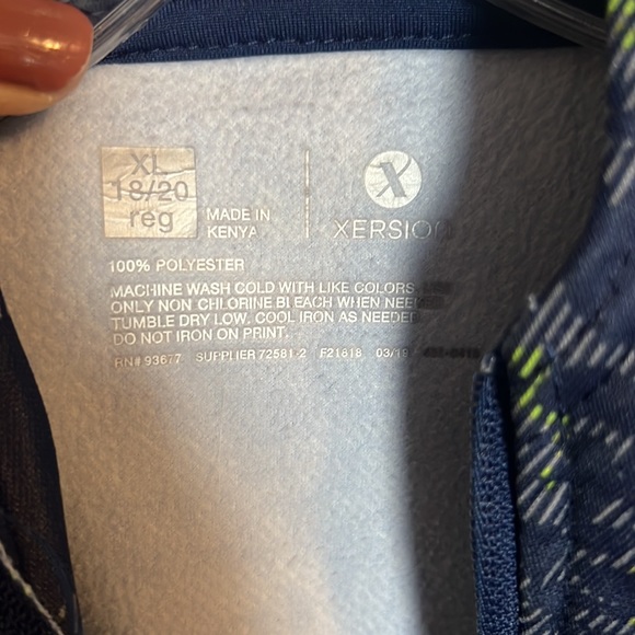 Boys hoodie, gently used, no stains or tears - Picture 4 of 5